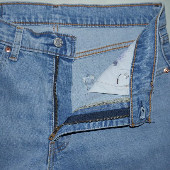 Levis 550 Relaxed Fit Jeans Men's Size 32x34 Premium Light Wash Denim NEW - Picture 8 of 10